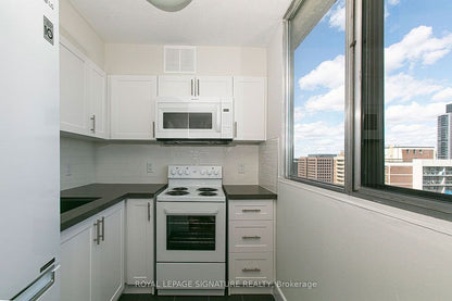 Maggie_Taheri_Image_2